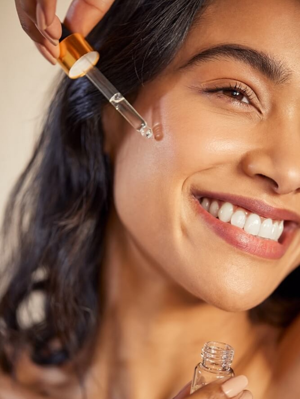 nawilzenie-skory-twarzy-blog-2 SKEYNDOR POWER HYALURONIC EMULSION