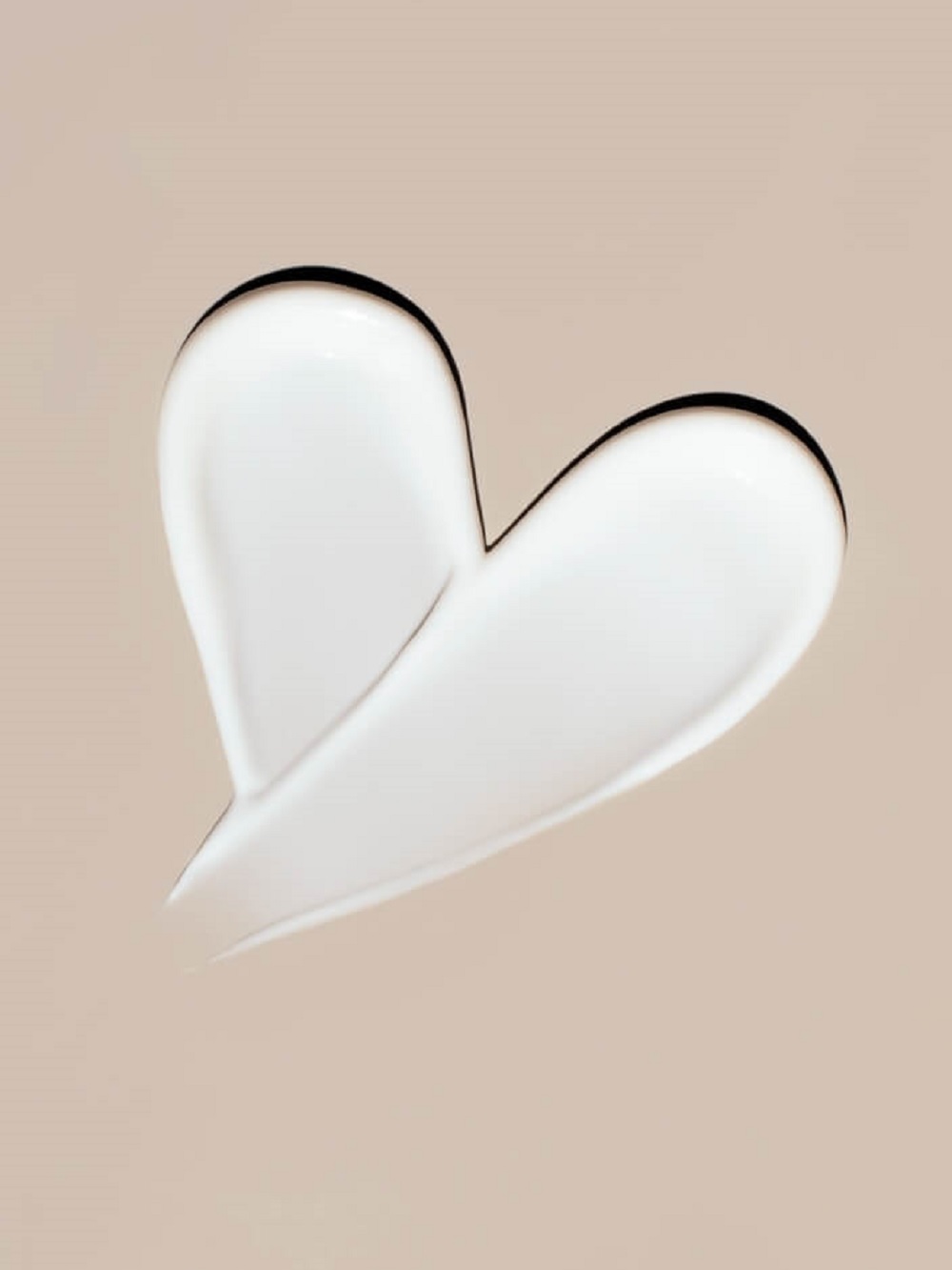 Jak dobrze nawilżyć skórę twarzy?